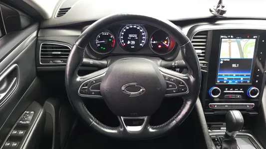 Renault Korea SM6 2.0 LPe SE () 2018 13