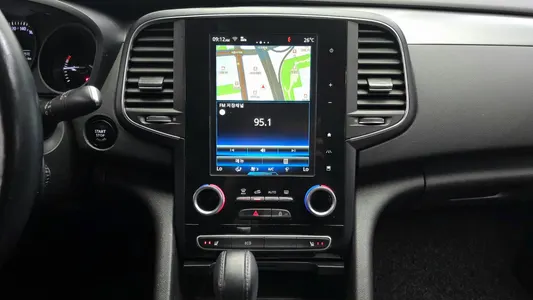 Renault Korea SM6 2.0 LPe SE () 2018 15