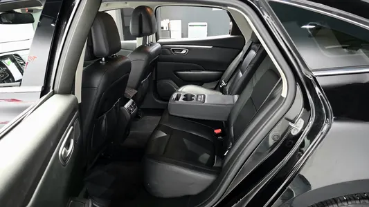 Renault Korea SM6 2.0 LPe SE () 2018 26