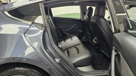Tesla 3 RWD 2020 11