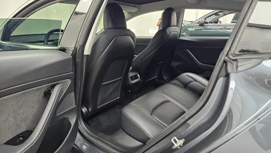 Tesla 3 RWD 2020 12