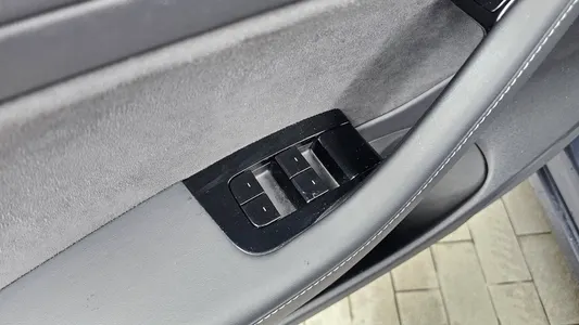 Tesla 3 RWD 2020 28