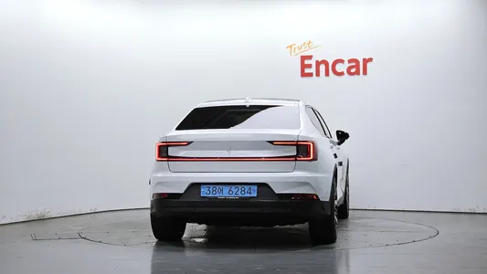 Polestar 2 2024 4