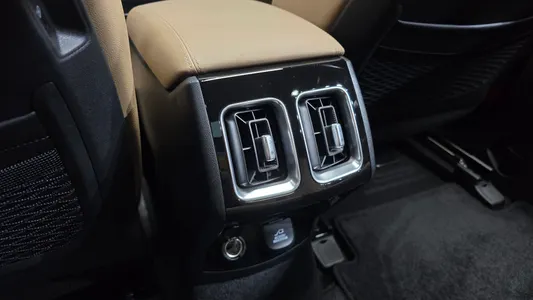 Kia 4 HEV 1.6 2WD 2024 28