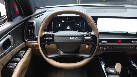 Kia 4 HEV 1.6 2WD 2025 13