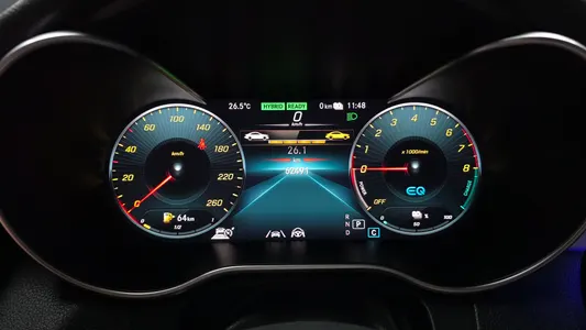 Mercedes-Benz C-Class W205 C300e 4MATIC AMG Line 2020 8