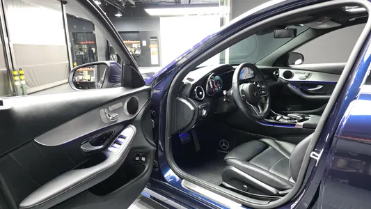 Mercedes-Benz C-Class W205 C300e 4MATIC AMG Line 2020 10