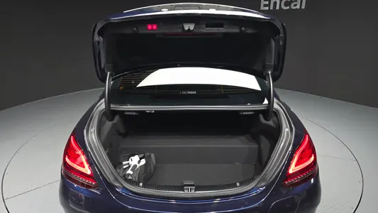 Mercedes-Benz C-Class W205 C300e 4MATIC AMG Line 2020 20