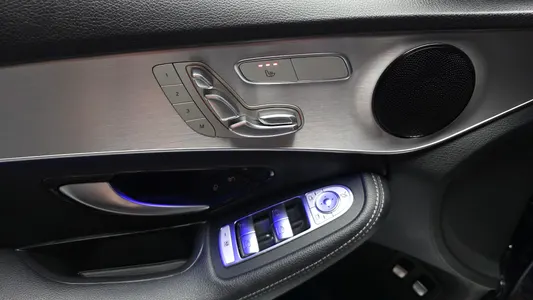 Mercedes-Benz C-Class W205 C300e 4MATIC AMG Line 2020 30