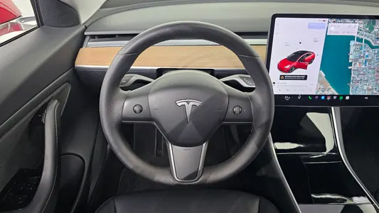 Tesla 3 AWD 2020 13