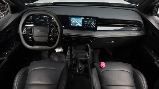 KG Mobility EV (O100) AWD 2025 7