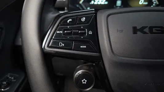 KG Mobility EV (O100) AWD 2025 34
