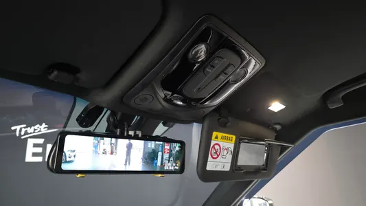 KG Mobility EV (O100) AWD 2025 29