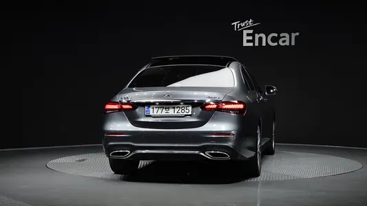 Mercedes-Benz E-Class W213 E350 4MATIC AMG Line 2020 4