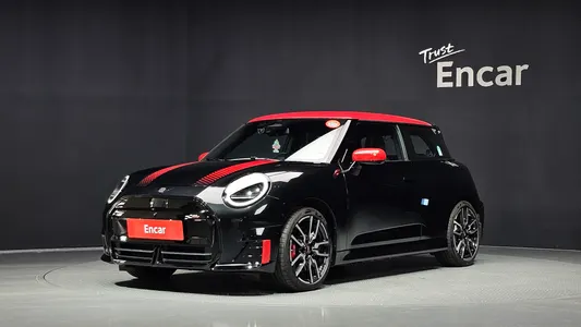 MINI 4 JCW 2025
