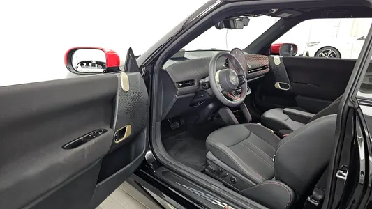 MINI 4 JCW 2025 10