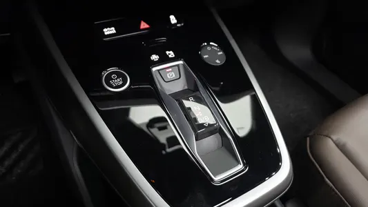 Audi Q4 e- (F4) 45 2025 8