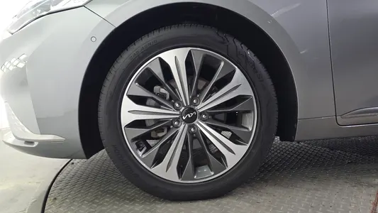 Kia K8 2022 5
