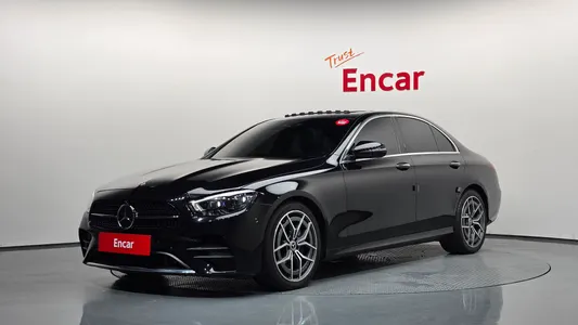 Mercedes-Benz E-Class W213 E220d 4MATIC AMG Line 2021