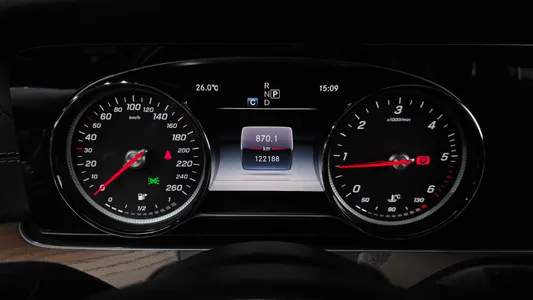 Mercedes-Benz E-Class W213 E220d 4MATIC 2018 8