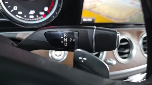 Mercedes-Benz E-Class W213 E220d 4MATIC 2018 9
