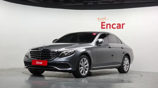 Mercedes-Benz E-Class W213 E220d 4MATIC 2018
