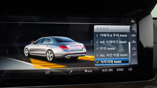 Mercedes-Benz E-Class W213 E220d 4MATIC 2018 15