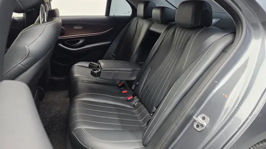 Mercedes-Benz E-Class W213 E220d 4MATIC 2018 26
