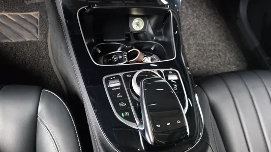 Mercedes-Benz E-Class W213 E220d 4MATIC 2018 31