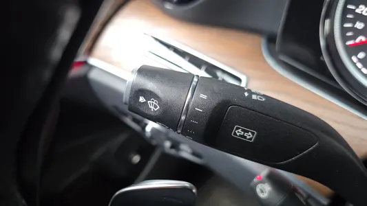 Mercedes-Benz E-Class W213 E220d 4MATIC 2018 29