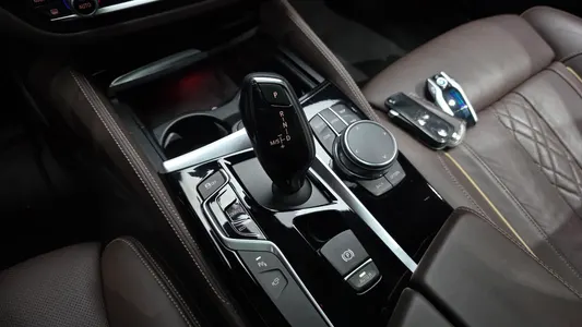 BMW 5 Series (G30) 530i xDrive M 2018 9