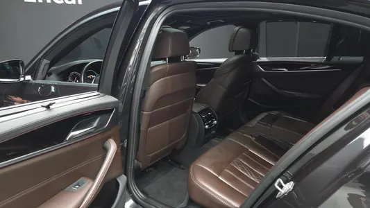 BMW 5 Series (G30) 530i xDrive M 2018 27
