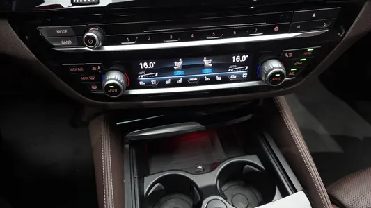 BMW 5 Series (G30) 530i xDrive M 2018 28