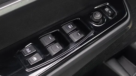 KG Mobility 토레스 1.5 2WD 2022 15