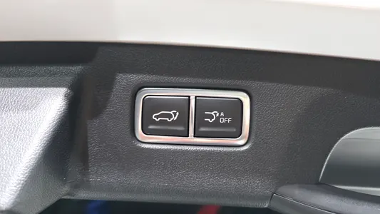 Kia 4 HEV 1.6 2WD 2025 27