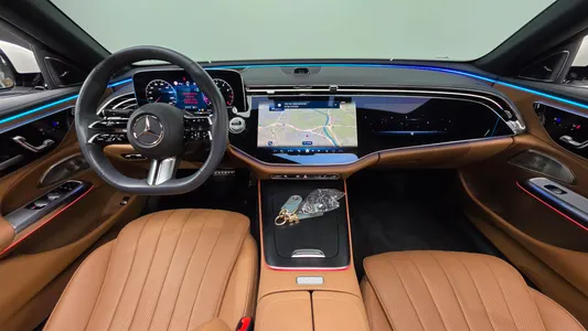 Mercedes-Benz E-Class W214 E300 4MATIC AMG Line 2024 7
