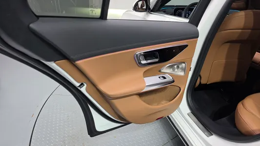 Mercedes-Benz E-Class W214 E300 4MATIC AMG Line 2024 25