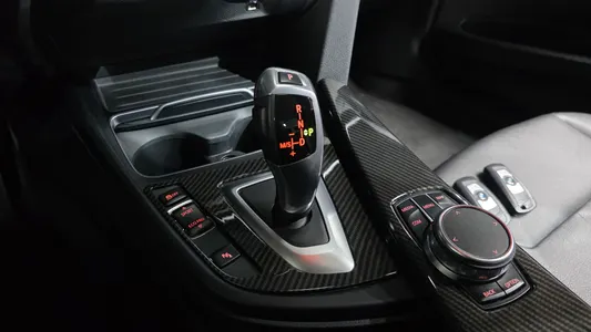 BMW 3 Series (F30) 320d 2018 9