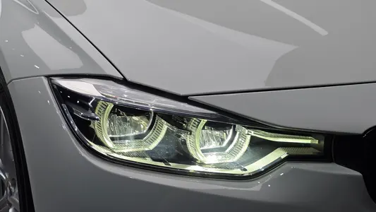 BMW 3 Series (F30) 320d 2018 22