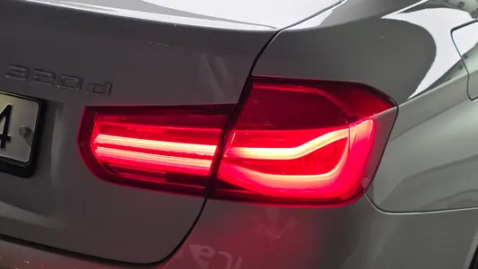 BMW 3 Series (F30) 320d 2018 23