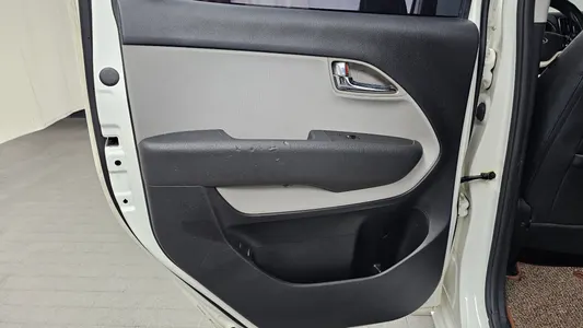 Kia Ray 2012 26