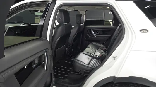Land Rover 2 D180 S 2020 11