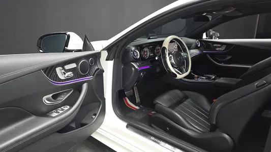 Mercedes-Benz E-Class W213 E220d 2019 10