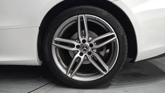 Mercedes-Benz E-Class W213 E220d 2019 22