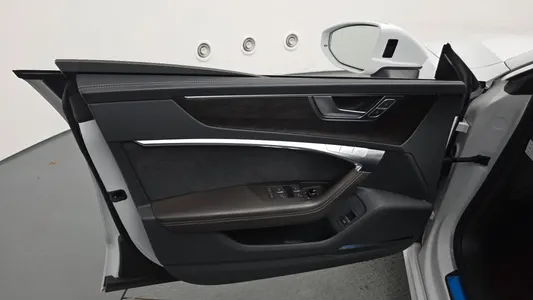 Audi A7 (4K) 50 TDI 2021 24
