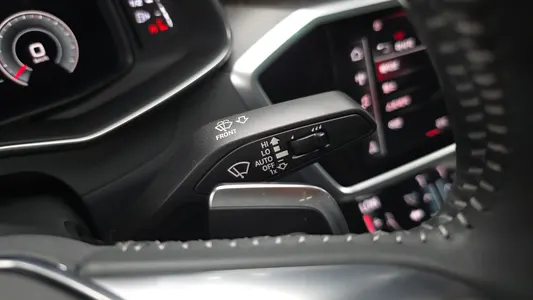 Audi A7 (4K) 50 TDI 2021 28
