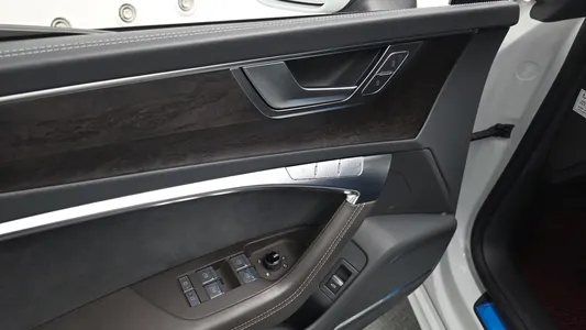Audi A7 (4K) 50 TDI 2021 38