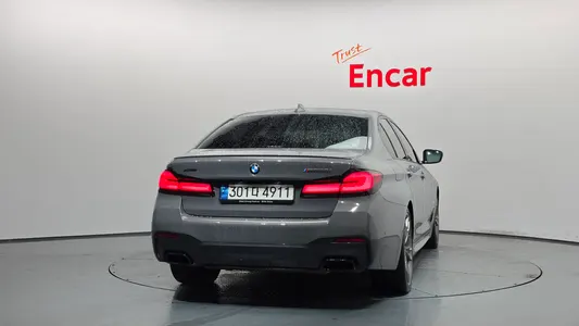 BMW 5 Series (G30) M550i xDrive 2021 4