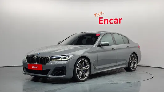 BMW 5 Series (G30) M550i xDrive 2021
