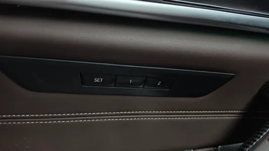 BMW 5 Series (G30) M550i xDrive 2021 31
